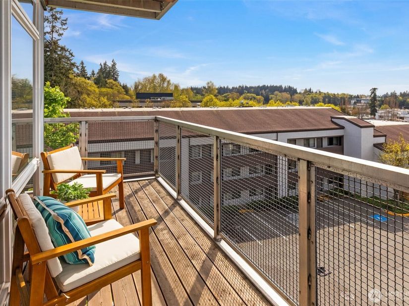 11415 Slater Avenue NE 206, Kirkland WA 98033