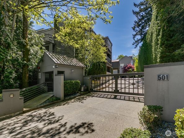 501 Kirkland Avenue 201, Kirkland WA 98033
