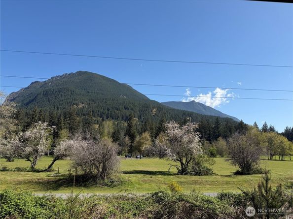 1944 SE 12th Street 1001, North Bend WA 98045