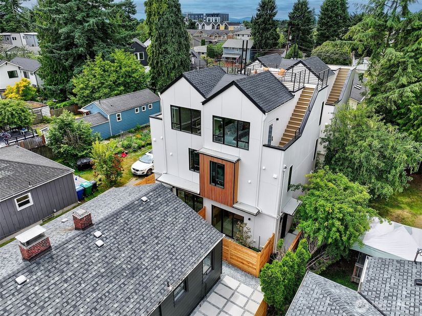 8733 13th Avenue NW C, Seattle WA 98117