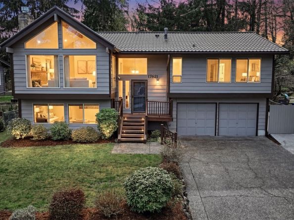 17621 157th Avenue SE, Renton WA 98058