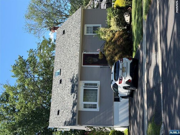 734 E Clark Avenue, Ridgefield NJ 07657