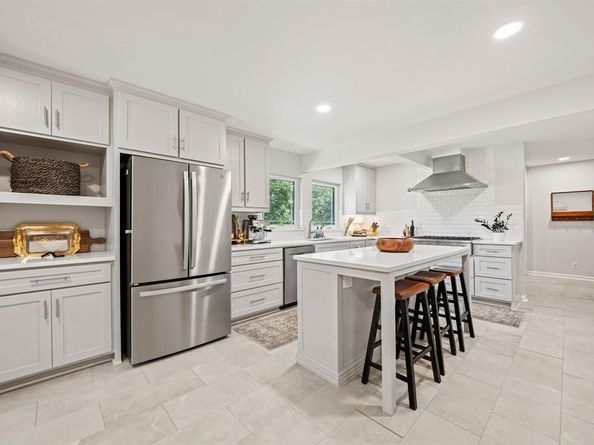 2801  5th Avenue , Fort Worth Texas 76110