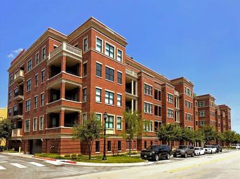 350  Central Avenue 