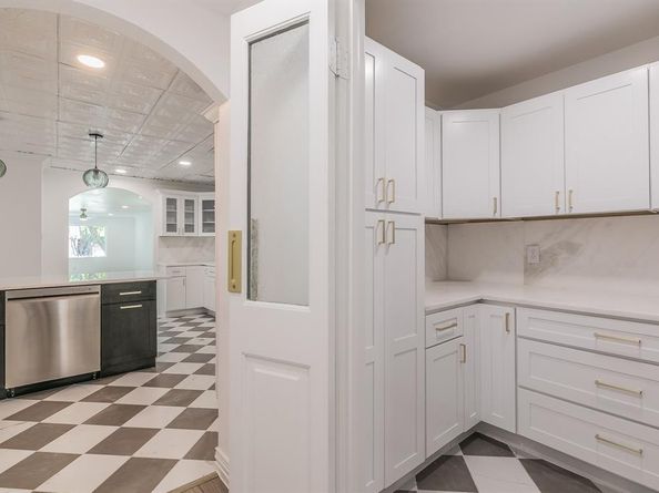 1812  Boyd Street , Dallas Texas 75224