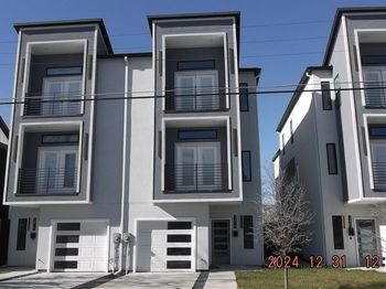 2419  Crossman Avenue 