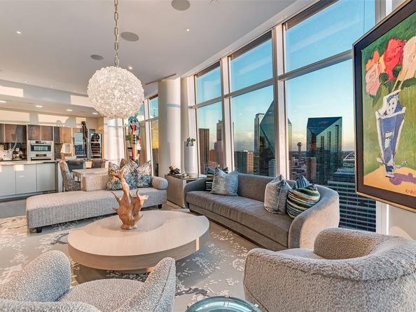 1918  Olive Street  2401, Dallas Texas 75201