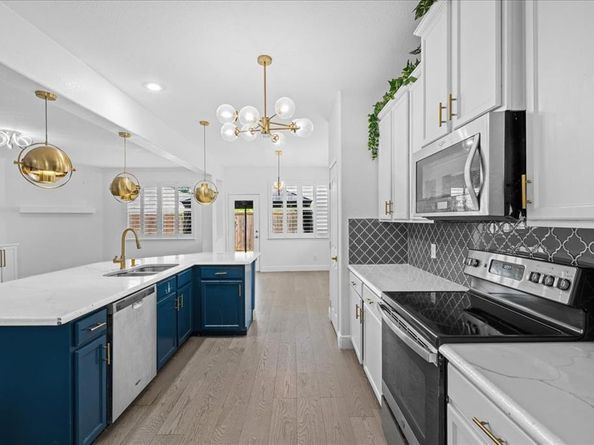 1223  Mallard Creek , Aubrey Texas 76227