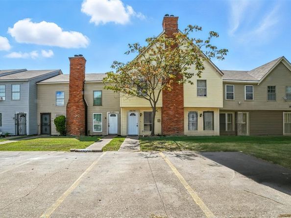 2273  Aspen Drive , Dallas Texas 75227