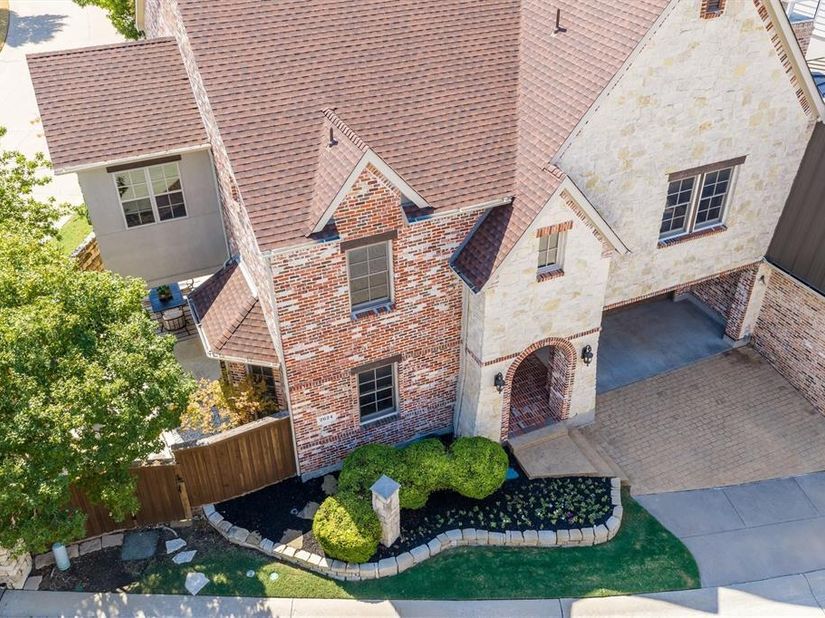 2624  Grail Maiden Court , Lewisville Texas 75056