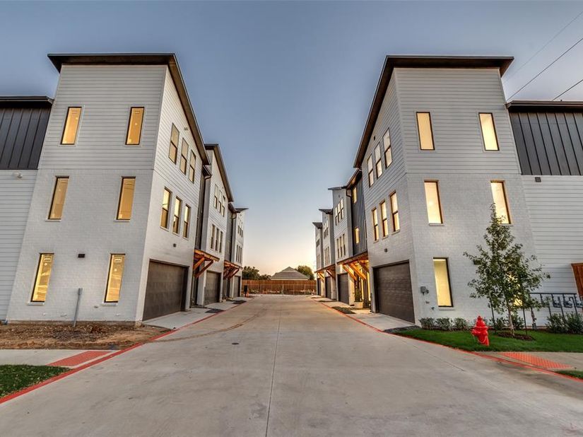 3940  Spring Valley Road  6, Farmers Branch Texas 75001