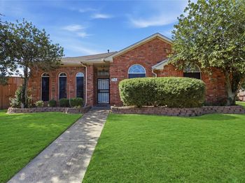 2704  Oak Creek 