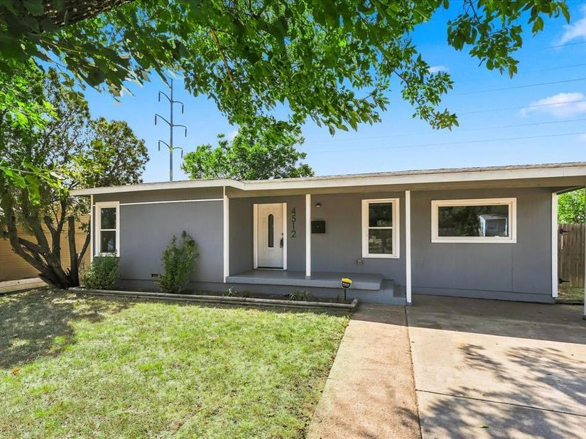 4512  Wabash Avenue , Fort Worth Texas 76133