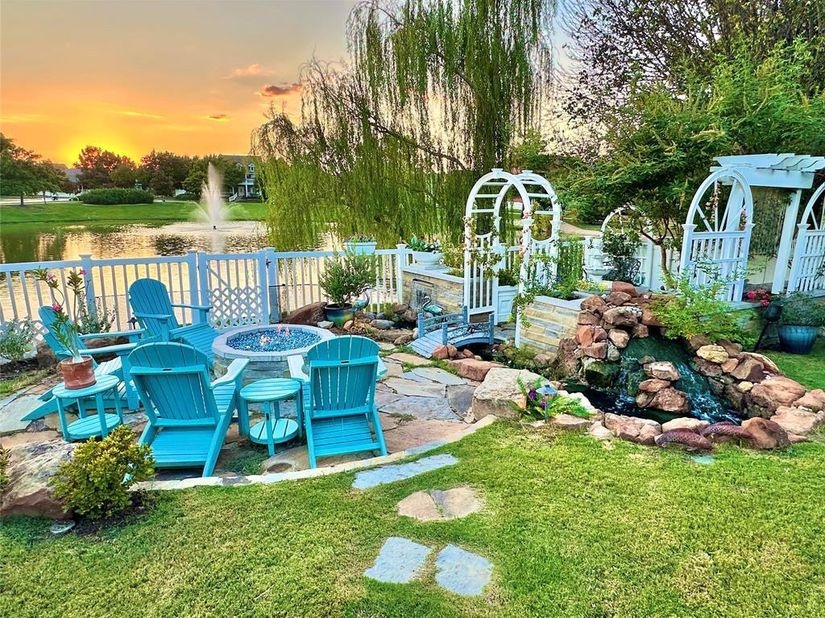 1105  Wisteria Lane , Savannah Texas 76227