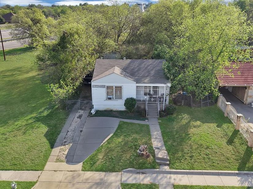 2813 S Wesleyan Drive , Fort Worth Texas 76105
