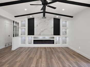 858  Lexington Drive 