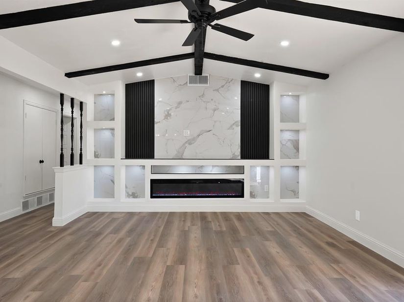 858  Lexington Drive , Lancaster Texas 75134