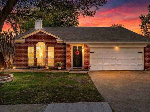 7104  Summerset Drive , Benbrook Texas 76126