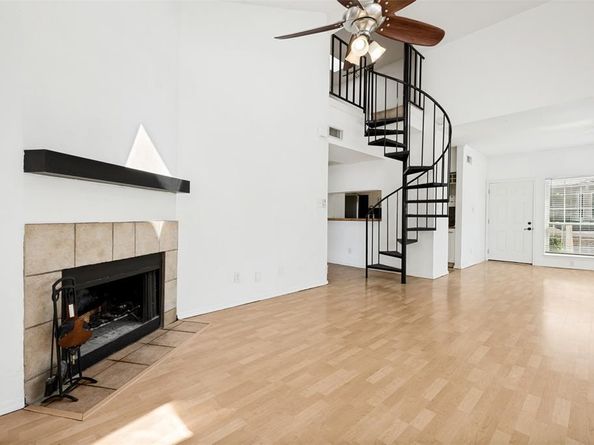 7151  Gaston Avenue  902, Dallas Texas 75214