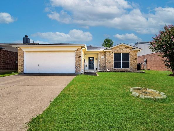 8736  Trinity Vista Trail , Fort Worth Texas 76053