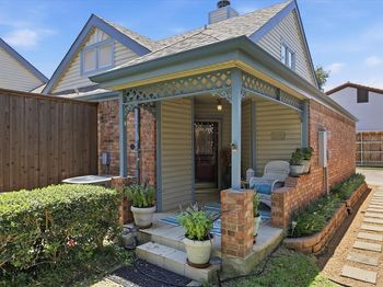 18095  Whispering Gables Lane 