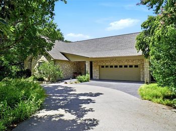 1924  Kensington Drive 