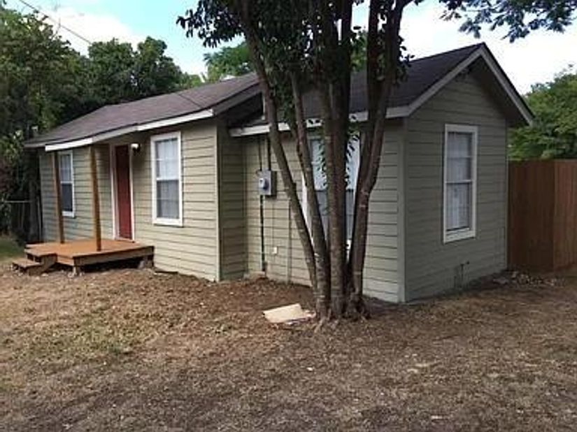 309 S Main Street , Cedar Hill Texas 75104