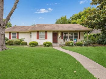 132 W Kenwood Drive 