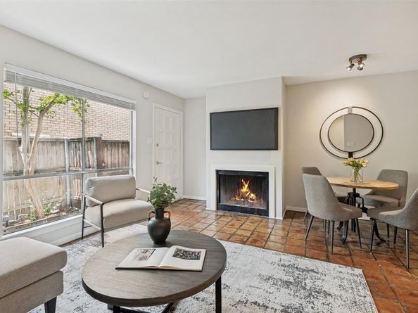 2702  Douglas Avenue  143, Dallas Texas 75219