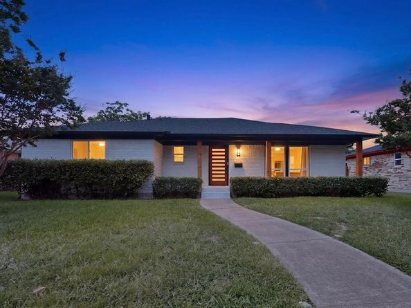 5822  Enchanted Lane , Dallas Texas 75227
