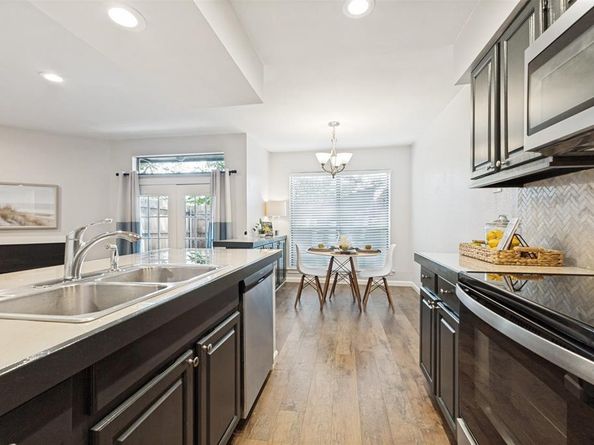7525  Holly Hill Drive  3, Dallas Texas 75231