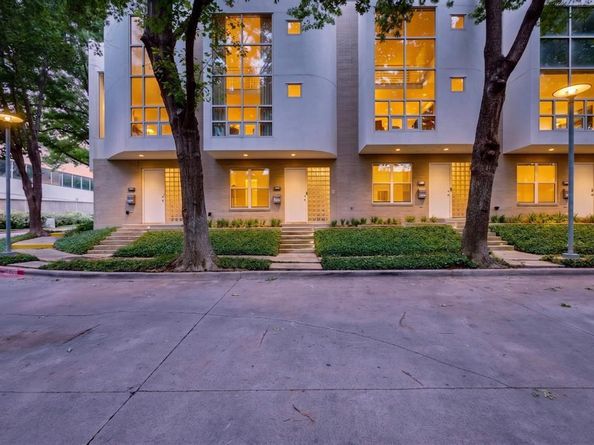 3368  Miro Place , Dallas Texas 75204