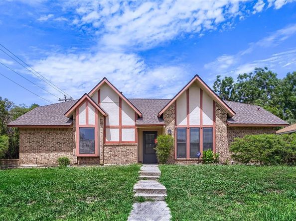 1701  Paxton Drive , Carrollton Texas 75007