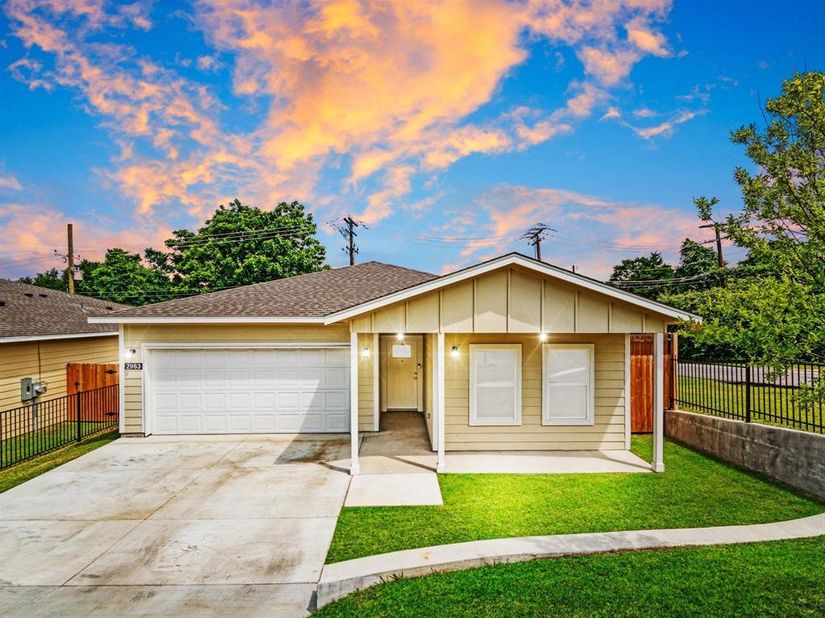 2963  Simpson Stuart Road , Dallas Texas 75241