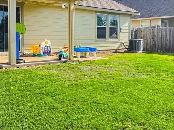 329  Wolf Mountain Lane , Fort Worth Texas 76140
