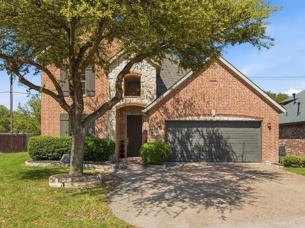 1902  Bentwood Court , Grapevine Texas 76051