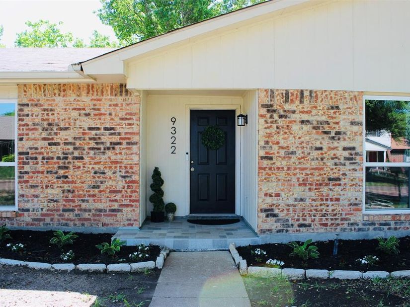 9322  Shipman Street , Rowlett Texas 75088