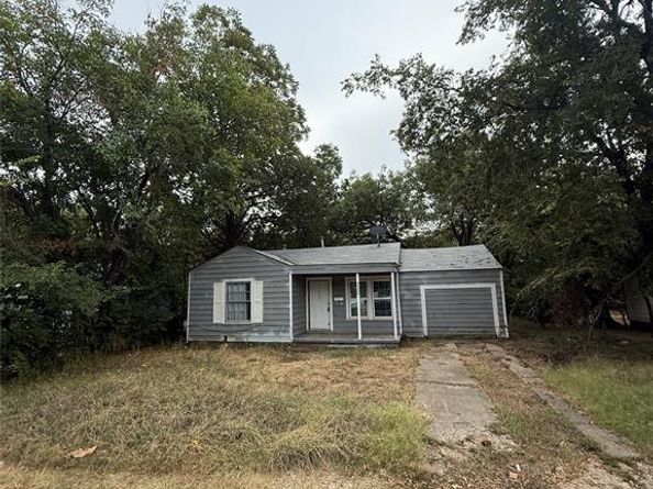 3532  Pioneer Street , Fort Worth Texas 76119