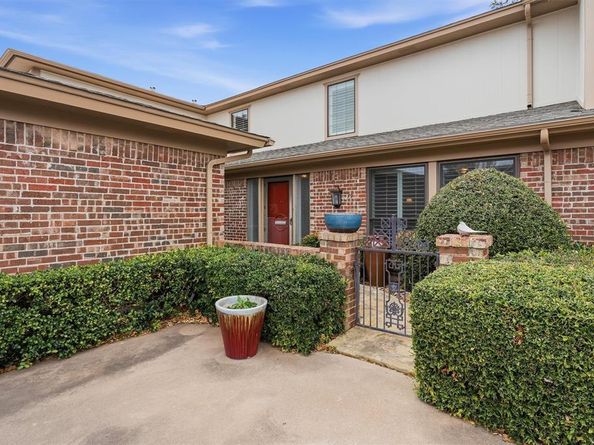 79  One Main Place , Benbrook Texas 76126