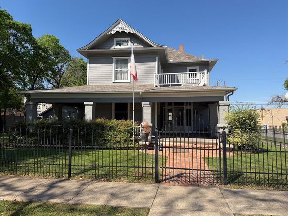 1800  Hurley Avenue , Fort Worth Texas 76110