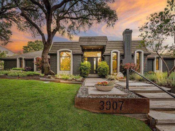 3907  Fox Glen Drive , Irving Texas 75062