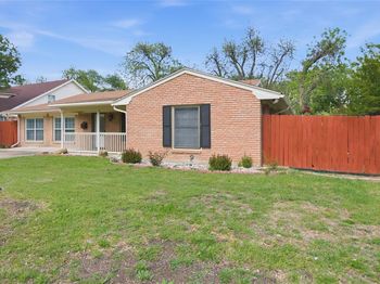 4216  Selkirk Drive W