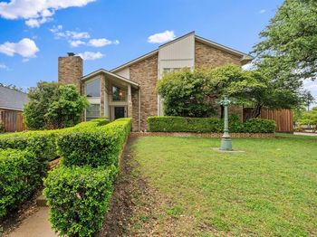 900  Mount Vernon Drive 