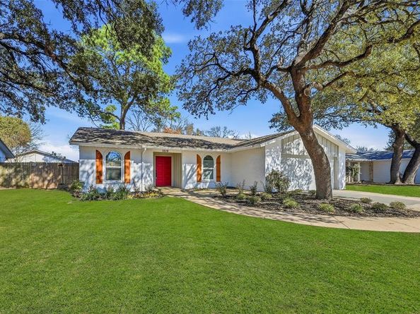 1019  Aspen Lane , Mansfield Texas 76063