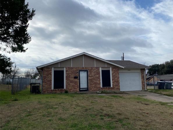 4140  Wilshire Boulevard , Dallas Texas 75241