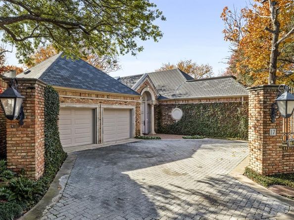 17  Stonecourt Circle , Dallas Texas 75225