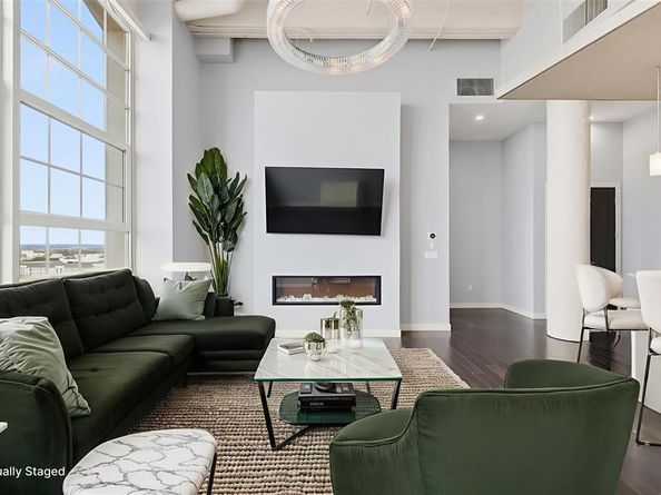 2600 W 7th Street  1827, Fort Worth Texas 76107