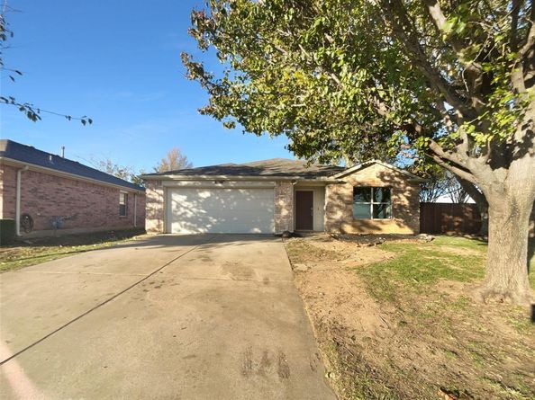 1600  Desperado Road , Fort Worth Texas 76131