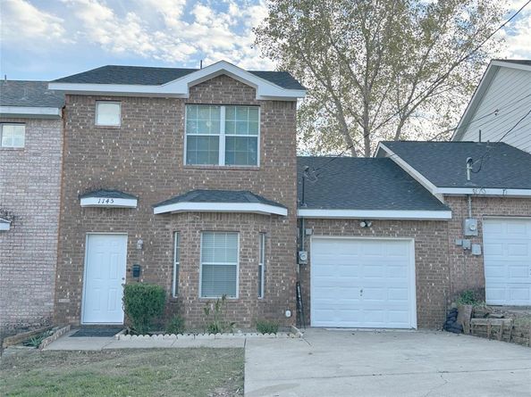 1145  College Street , Grand Prairie Texas 75050