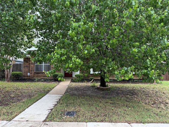 1722  Clydesdale Drive , Lewisville Texas 75067